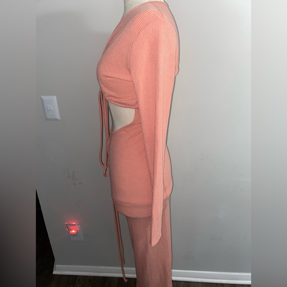 TIE‎ FRONT PINK CUT OUT MIDI DRESS - Picture 2 of 5